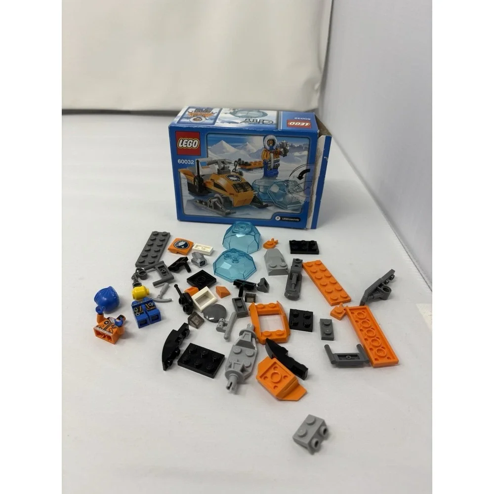 LEGO City 60032 Artic Snowmobile Complete w/ Box & Manual, Used 2013 Release